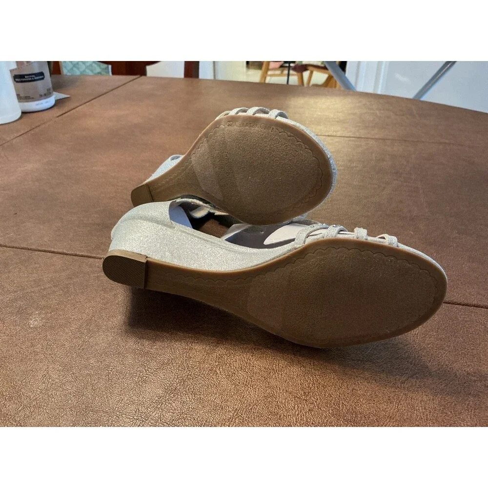 Charter club women's dress shoes in silver size 5.5 Summer shoe